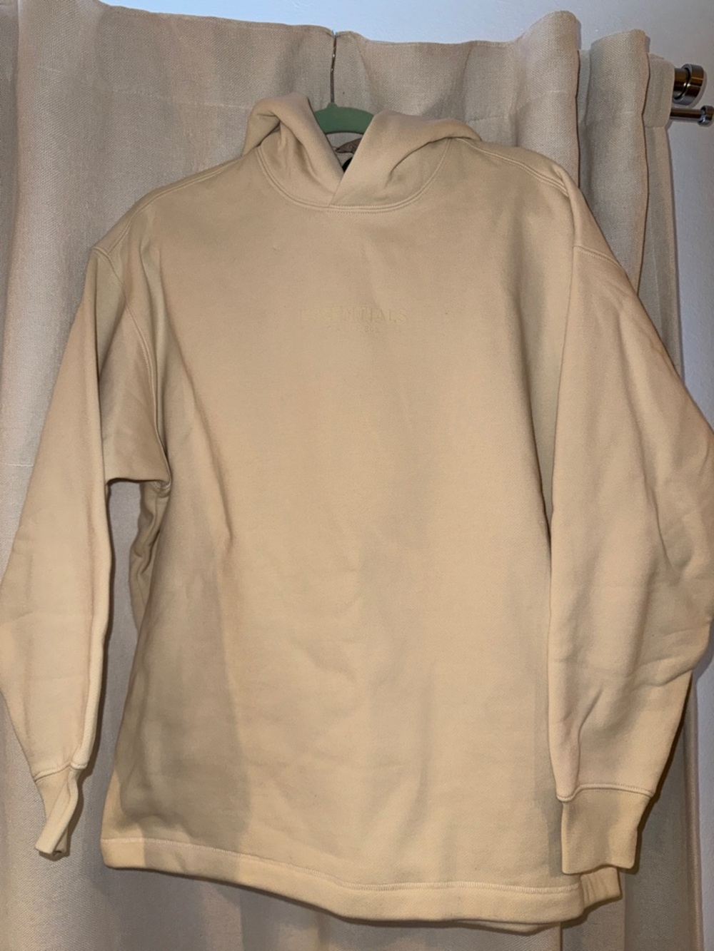 NWT Fear of God, essentials relaxed hoodie
 SIZE XXS
COLOR: eggshell